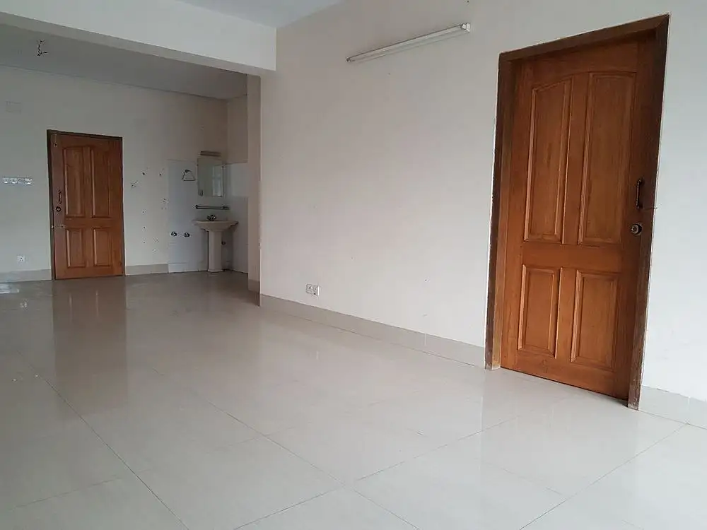2000 SFT - 3-Bedroom Residential Apartment Rent for Office in Dhaka in Baridhara DOHS - Image 1