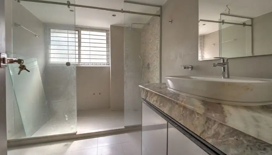 4-Bedroom Luxury Apartment for Rent in Banani DOHS, Dhaka Image 15