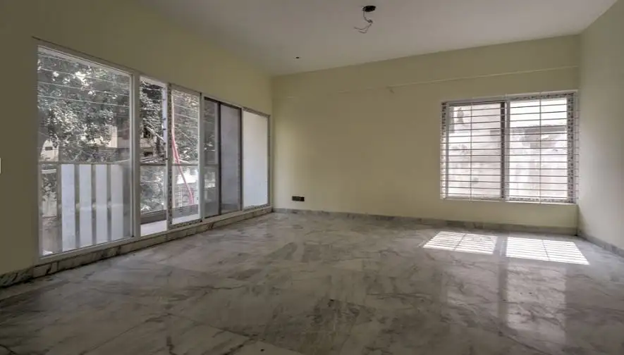 4-Bedroom Luxury Apartment for Rent in Banani DOHS, Dhaka Image 2