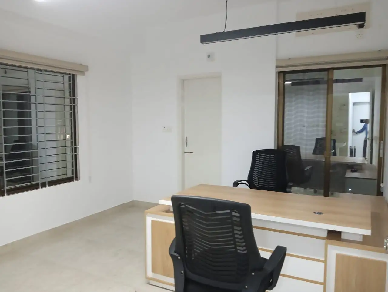 1700 SFT - 4-Bedroom Residential Apartment Rent for Office in Dhaka in Niketan - Thumbnail