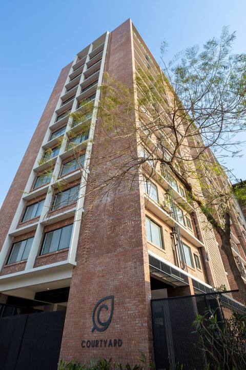 1BR Studio with Rooftop Access Thumbnail Image