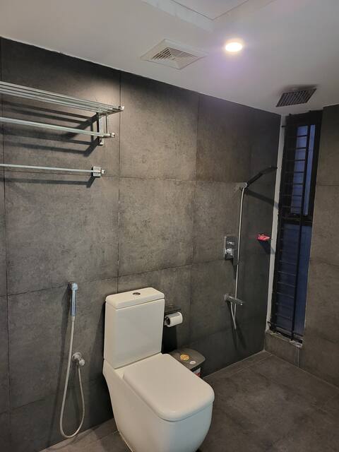 1BR Studio with Rooftop Access Image 11