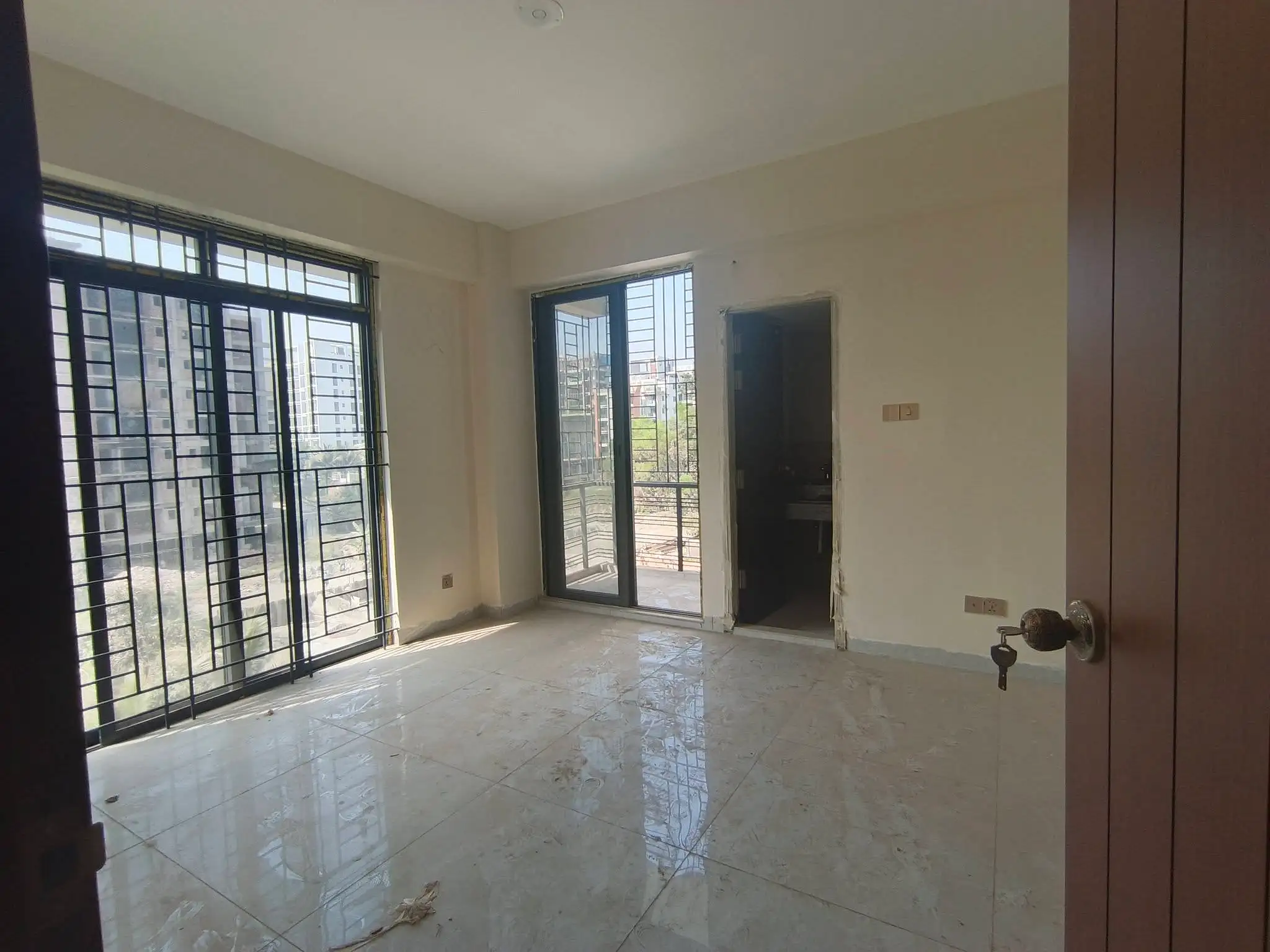 2650 SFT - 4-Bedroom South Facing Corner Apartment Sale in Dhaka in Bashundhara R-A Thumbnail Image