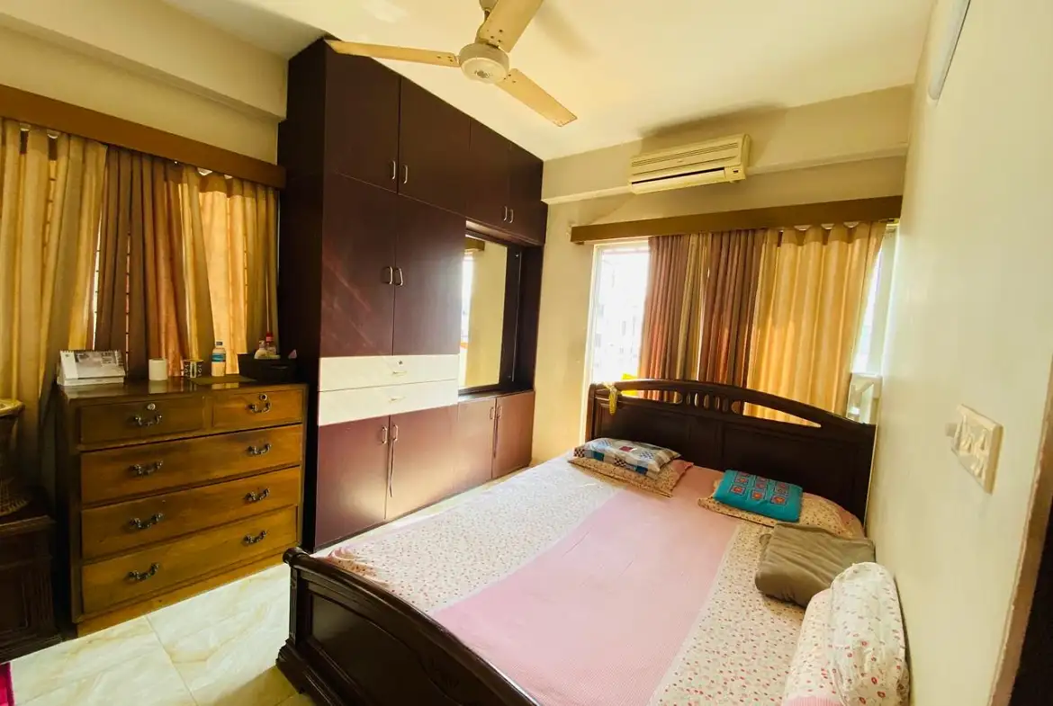 1650 SFT Modern Flat for Sale in Bashundhara R/A Thumbnail Image