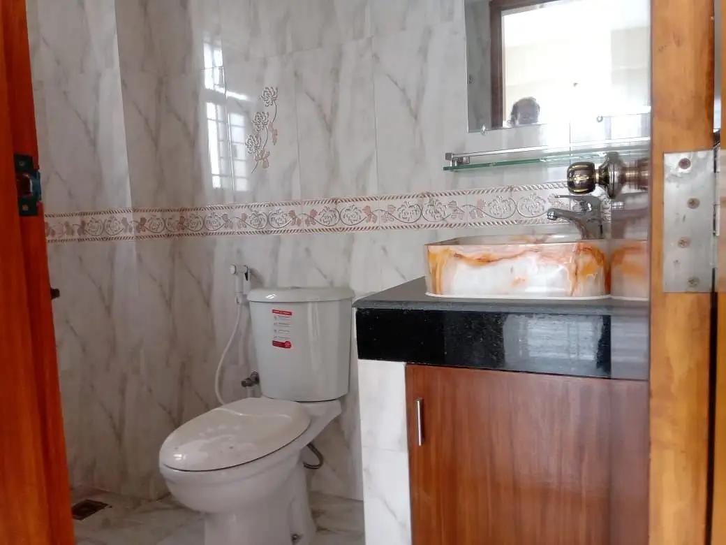Brand New 1500 SFT 2-Bedroom Apartment Sale in Dhaka, Bashundhara R-A Image 1