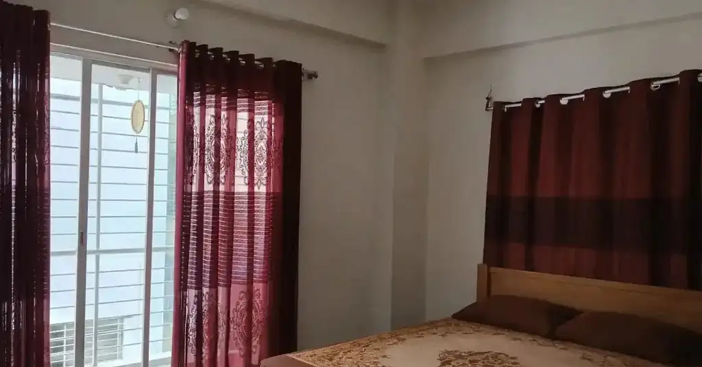 1350 SFT - Elegant 3-Bedroom Flat for Sale in Bashundhara R-A, Dhaka Thumbnail Image