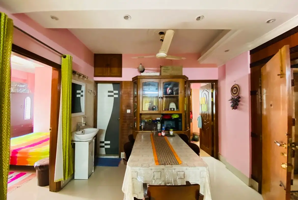 1300 SFT Modern Apartment for Sale in Banasree Thumbnail Image