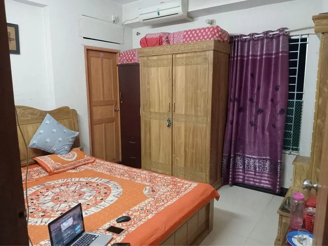 Charming 1150 SFT 3-Bedroom Apartment Sale in Dhaka, Mirpur 2 Image 3