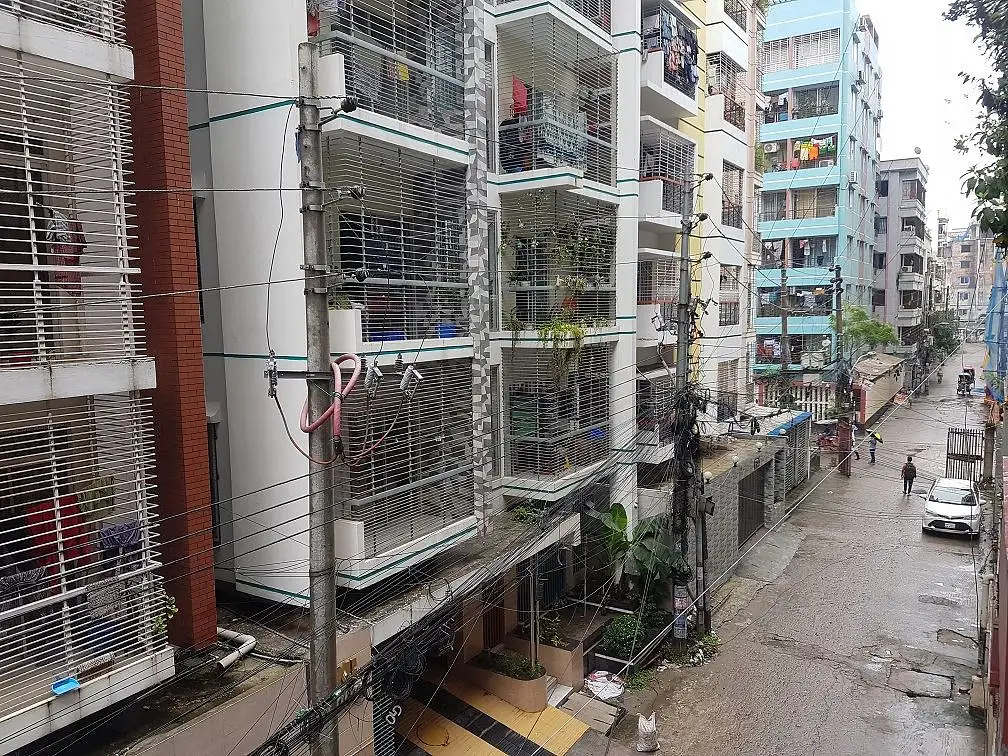 1450 SFT - 3-Bedroom Residential Apartment Rent in Dhaka in Banasree Thumbnail Image