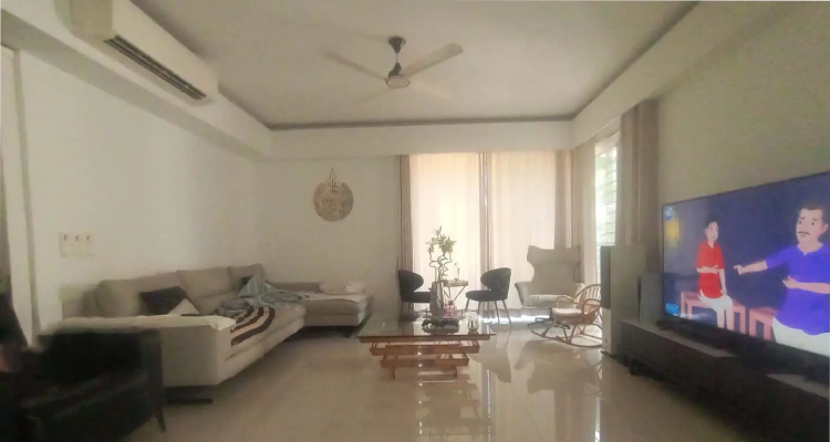 3237 sft 3-bedroom flat is ready for Rent in Dhanmondi Image 2