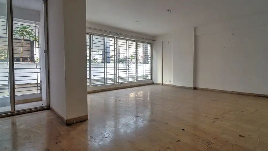 4-Bedroom Luxury Apartment for Rent in North Gulshan, Dhaka Thumbnail Image