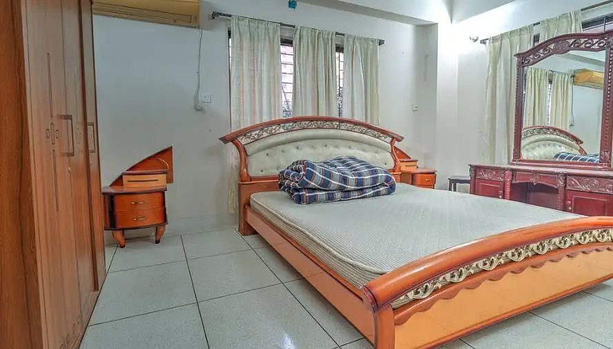 4-Bedroom Luxury Apartment for Rent in Gulshan 2, Dhaka Image 5