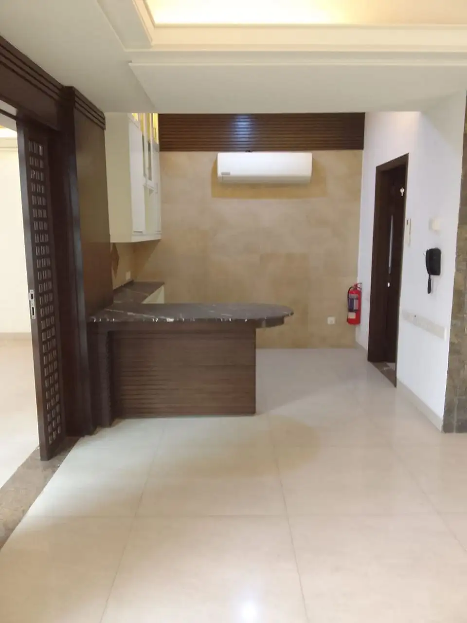 3860 SFT - 4-Bedroom Residential Apartment Rent in Dhaka in Gulshan 2 Image 8