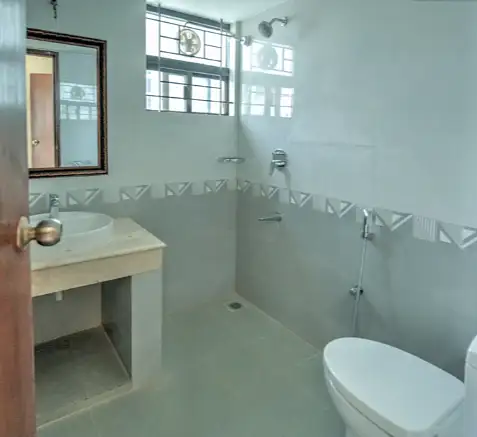 4-Bedroom Luxury Apartment for Rent in Gulshan 1, Dhaka Image 10