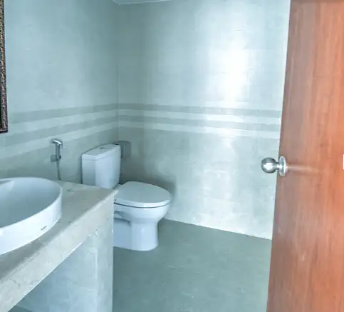 4-Bedroom Luxury Apartment for Rent in Gulshan 1, Dhaka Image 7