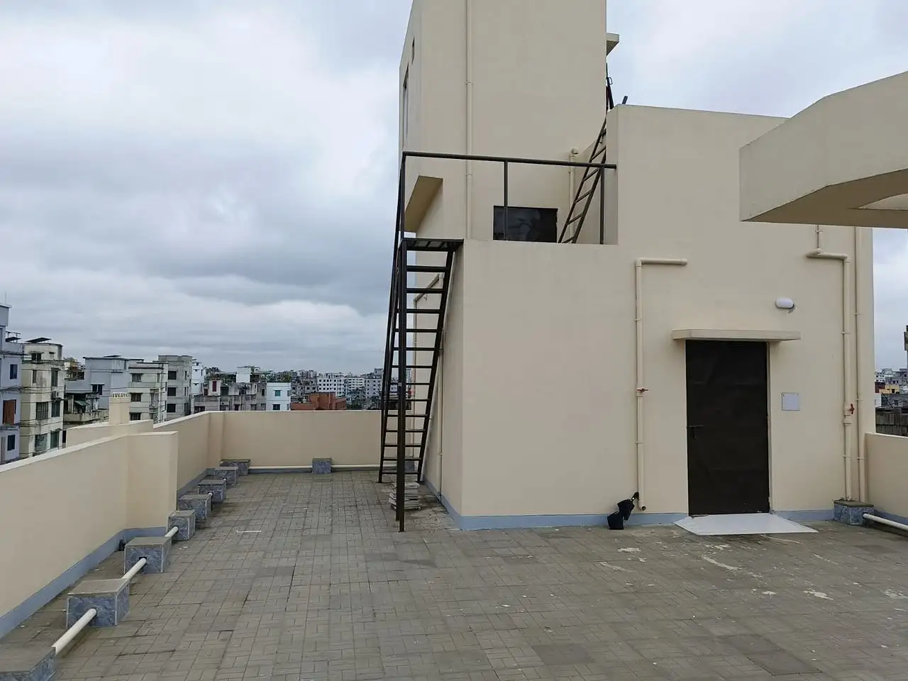 Spacious 1533 SFT 3-Bedroom Apartment Sale in Dhaka, Uttara Image 2