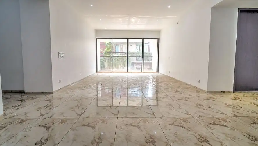 5-Bedroom Luxury Apartment for Rent in Bashundhara, Dhaka Image 11
