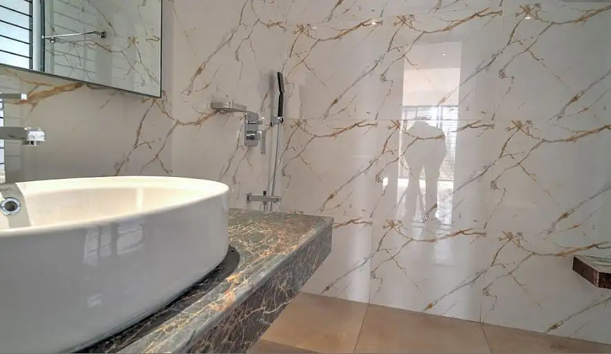 5-Bedroom Luxury Apartment for Rent in Bashundhara, Dhaka Image 6