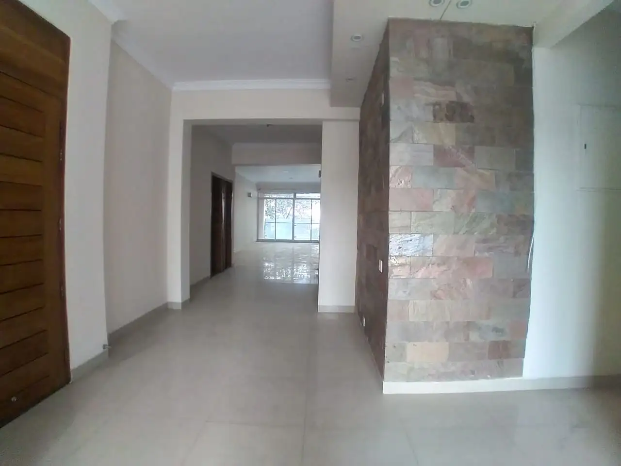 2400 SFT - 3-Bedroom Residential Apartment Rent in Dhaka in Gulshan Thumbnail Image