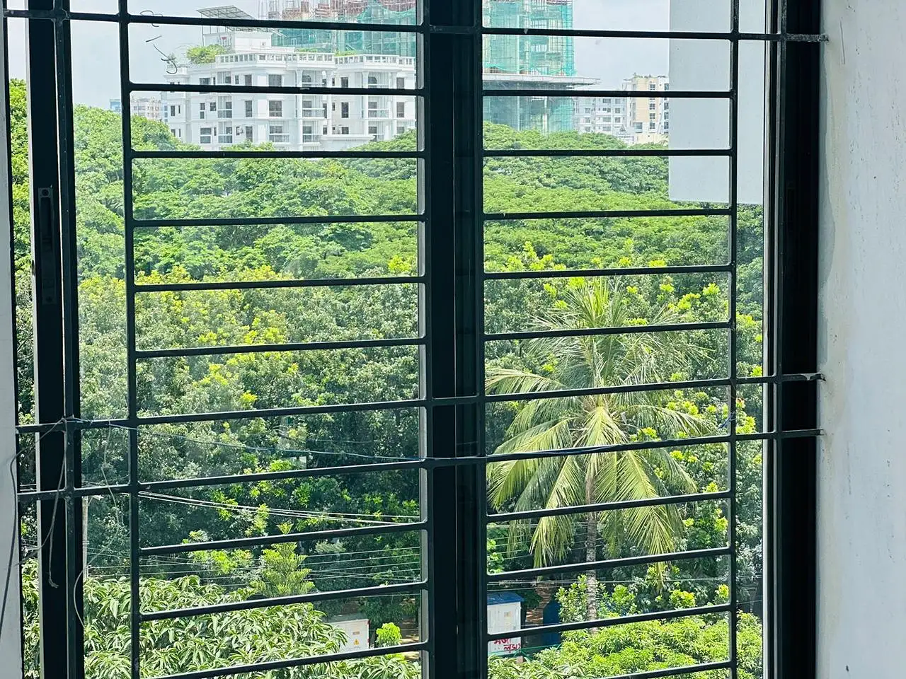 3-Bedroom 2205 SFT Apartment Sale in Dhaka, Dhanmondi Image 5