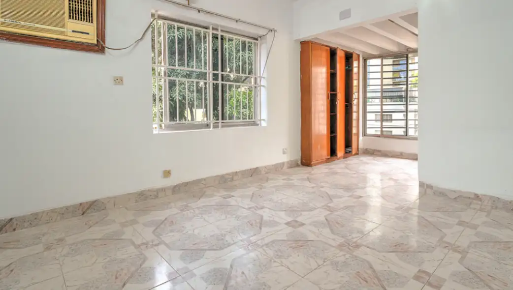 4-Bedroom Luxury Apartment for Rent in Gulshan 1, Dhaka Image 7