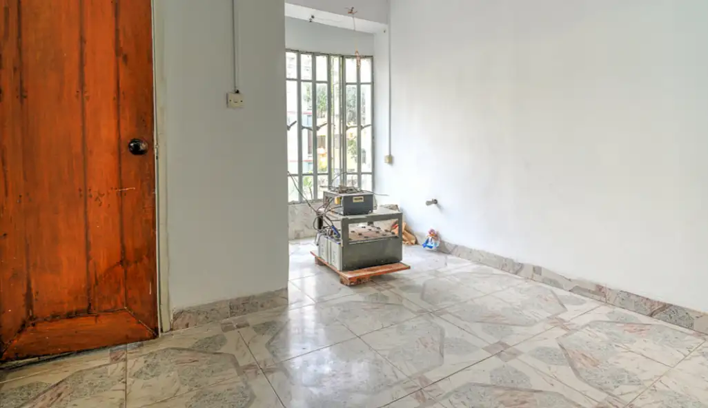 4-Bedroom Luxury Apartment for Rent in Gulshan 1, Dhaka Image 12