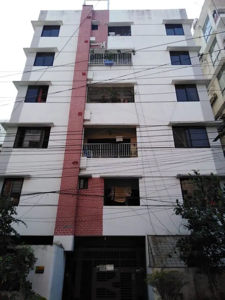Standard 1050 SFT 3-Bedroom Apartment Sale in Mirpur DOHS, Dhaka Image 2