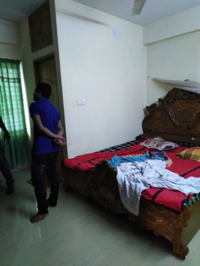 Standard 1050 SFT 3-Bedroom Apartment Sale in Mirpur DOHS, Dhaka Image 3