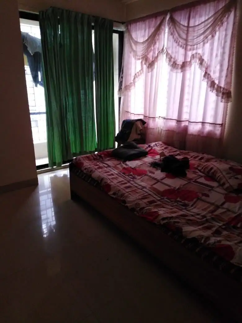 Standard 1050 SFT 3-Bedroom Apartment Sale in Mirpur DOHS, Dhaka Image 4