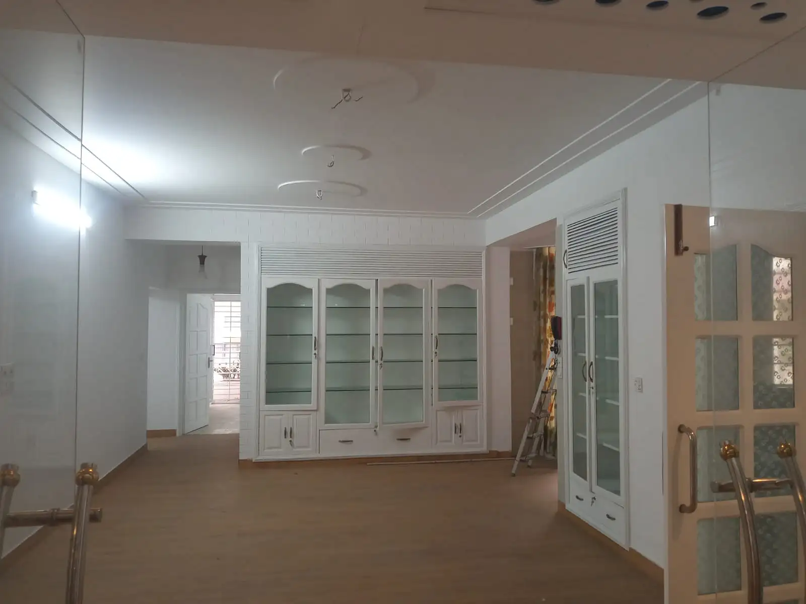 2800 Sqft Spacious Luxury Apartment for Rent in Dhanmondi Thumbnail Image