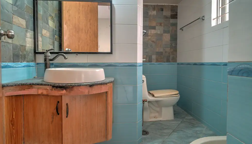 4-Bedroom Luxury Apartment for Rent in Dhanmondi, Dhaka Image 10