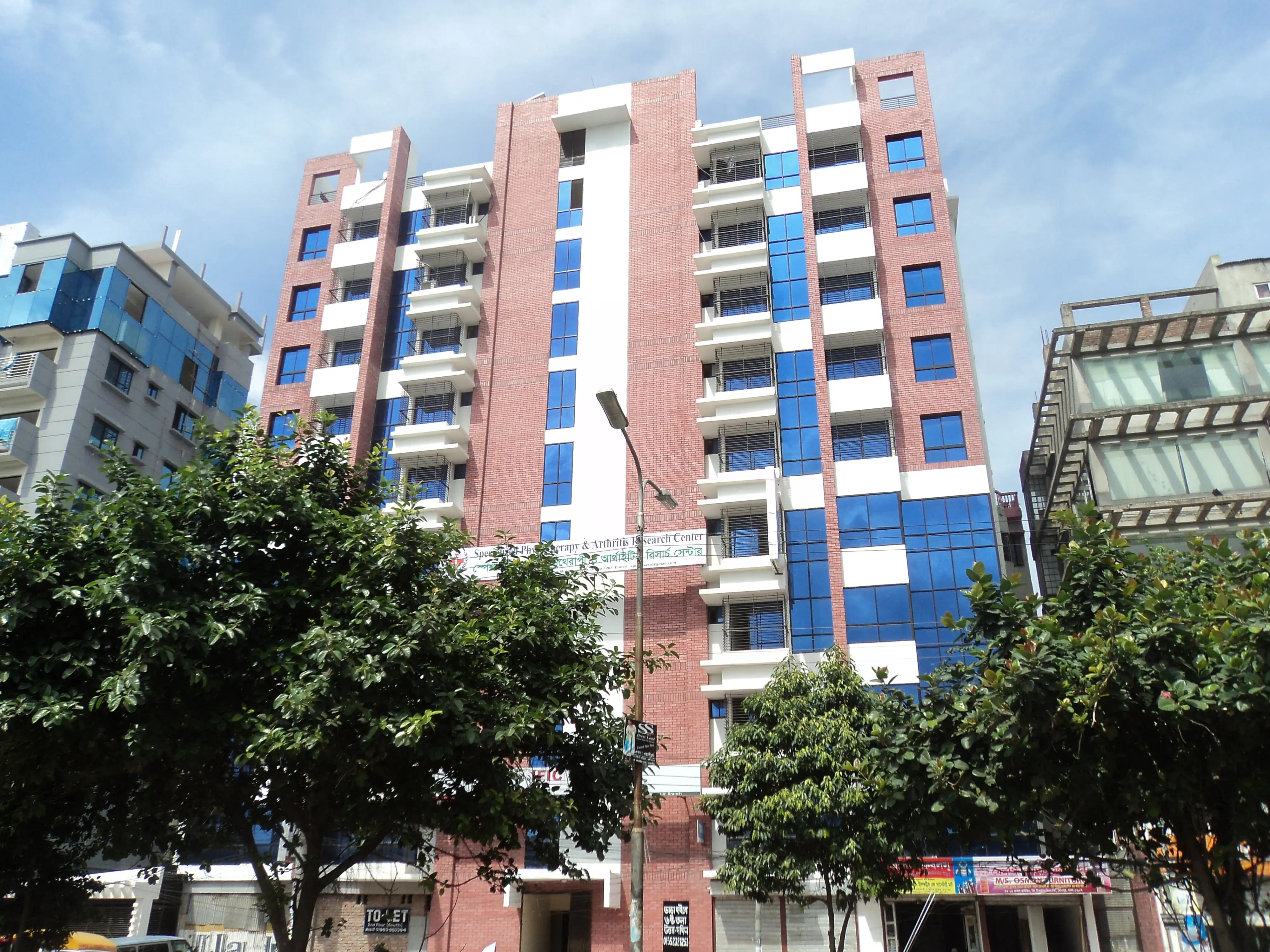 1600 Sft. OFFICE SPACE FOR SELL ( FULLY DECORATED) Image 1