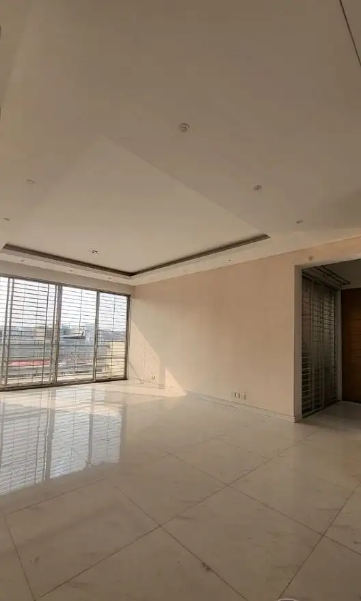 Luxurious Duplex Semi Furnished Apartment For Rent Image 12