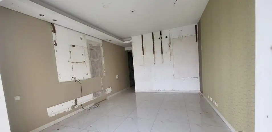 Luxurious Duplex Semi Furnished Apartment For Rent Image 2