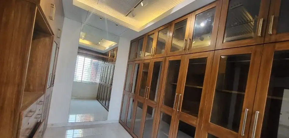 Luxurious Duplex Semi Furnished Apartment For Rent Image 6