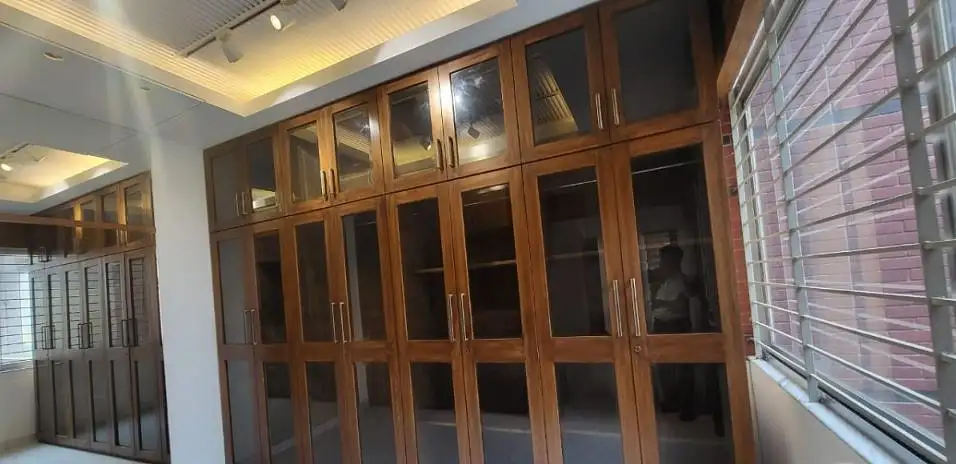 Luxurious Duplex Semi Furnished Apartment For Rent Image 8