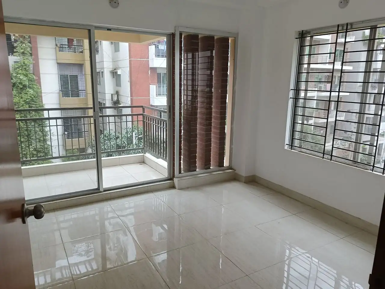 Prime 1200 SFT 3-Bedroom Apartment Sale in Dhaka, Mirpur Image 5