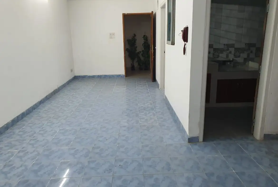 1055 Sqft 3-Bedroom Used Flat for Sale in Uttara Thumbnail Image