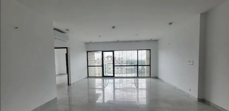 Luxurious Brand New Apartment for Office Rent Image 12
