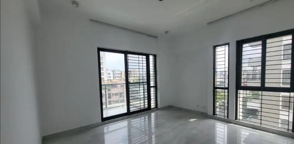 Luxurious Brand New Apartment for Office Rent Image 5