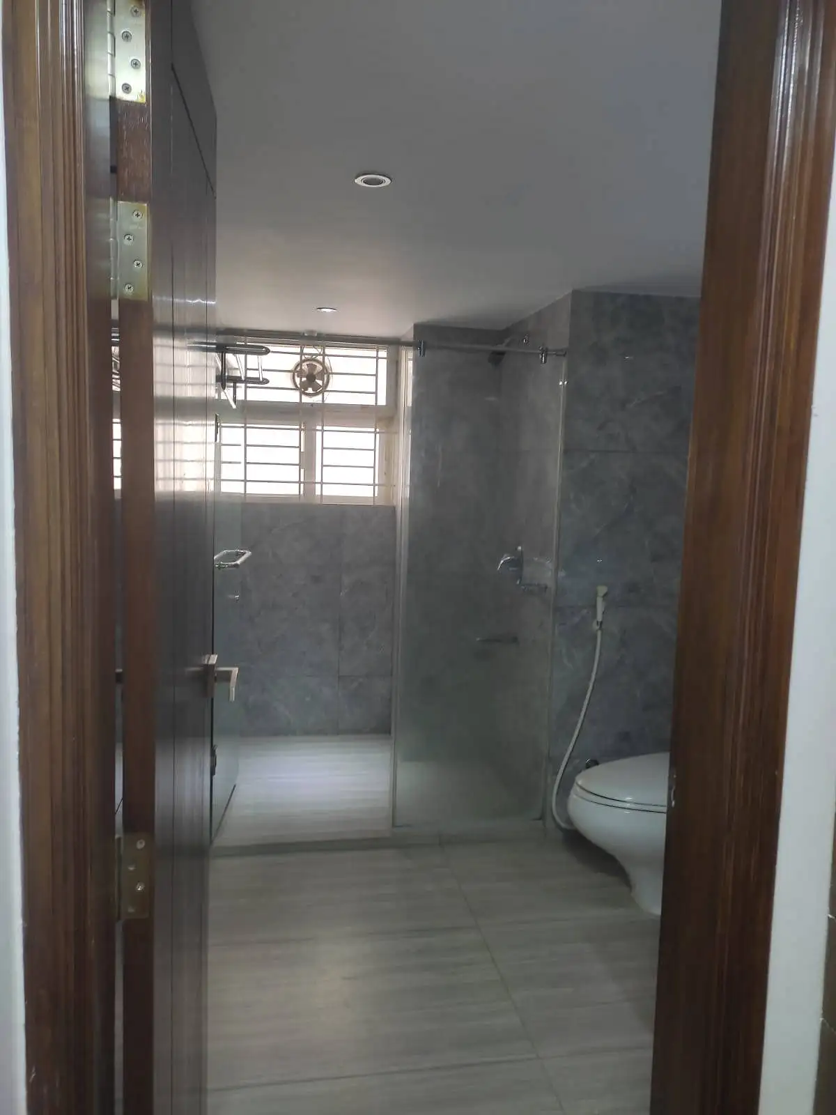 Ultra-Luxury Prime Residential Excellence 3200 Sq ft 4BR Apartment for Rent in Dhaka, Gulshan 2 Image 1