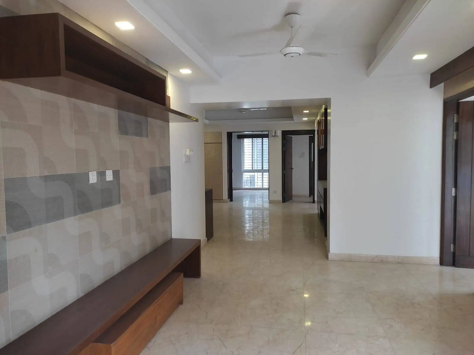 Ultra-Luxury Prime Residential Excellence 3200 Sq ft 4BR Apartment for Rent in Dhaka, Gulshan 2 Image 3
