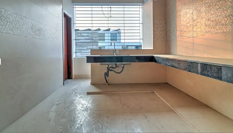 4-Bedroom Luxury Apartment for Rent in Banani, Dhaka Image 2