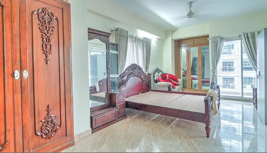 6-Bedroom Luxury Apartment for Rent in Bashundhara, Dhaka Image 12