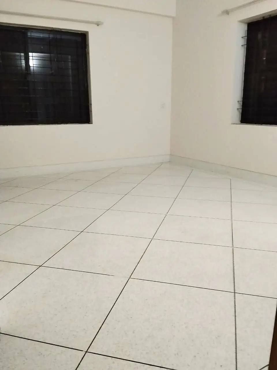 🏠 Spacious 4-Bedroom Apartment for Rent in Gulshan 2 Image 7