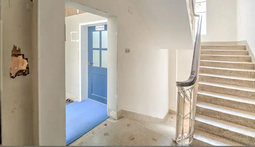 Spacious Commercial Floor for Rent in Dhaka, Banani - Image 2
