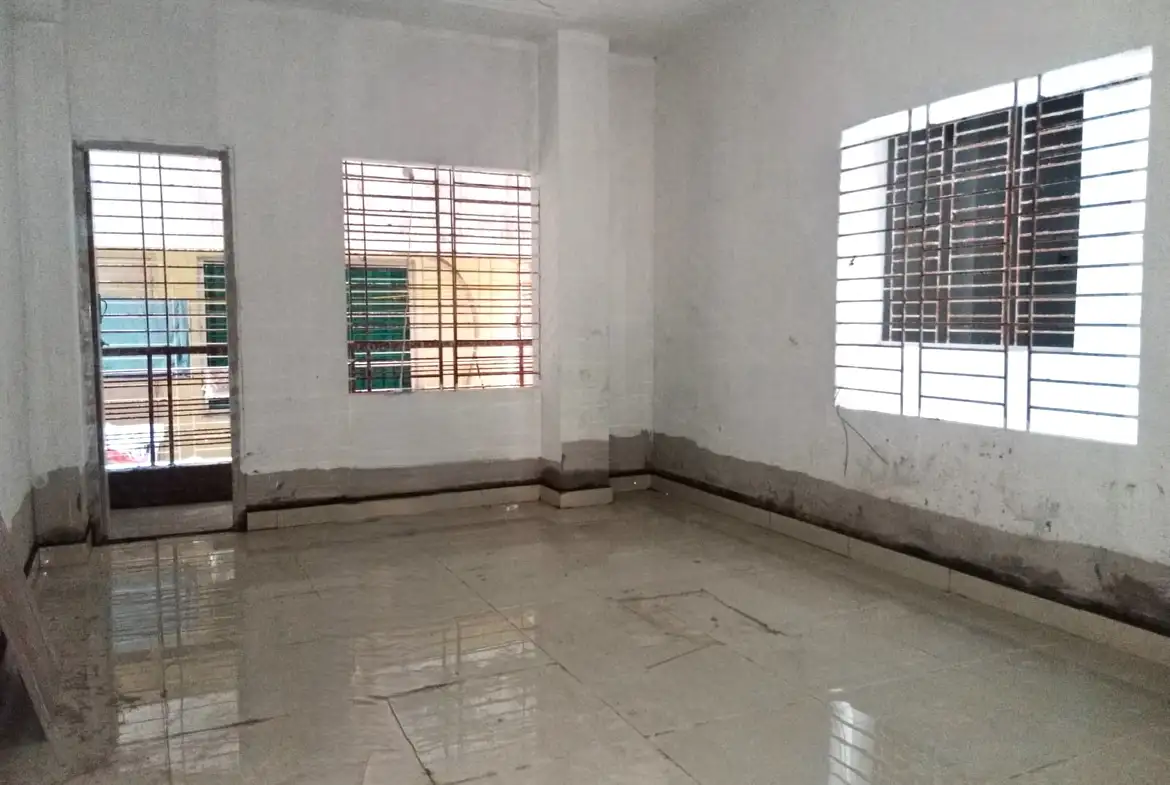 1760 SFT 4-Bedroom Apartment for Sale in Banasree Image 2