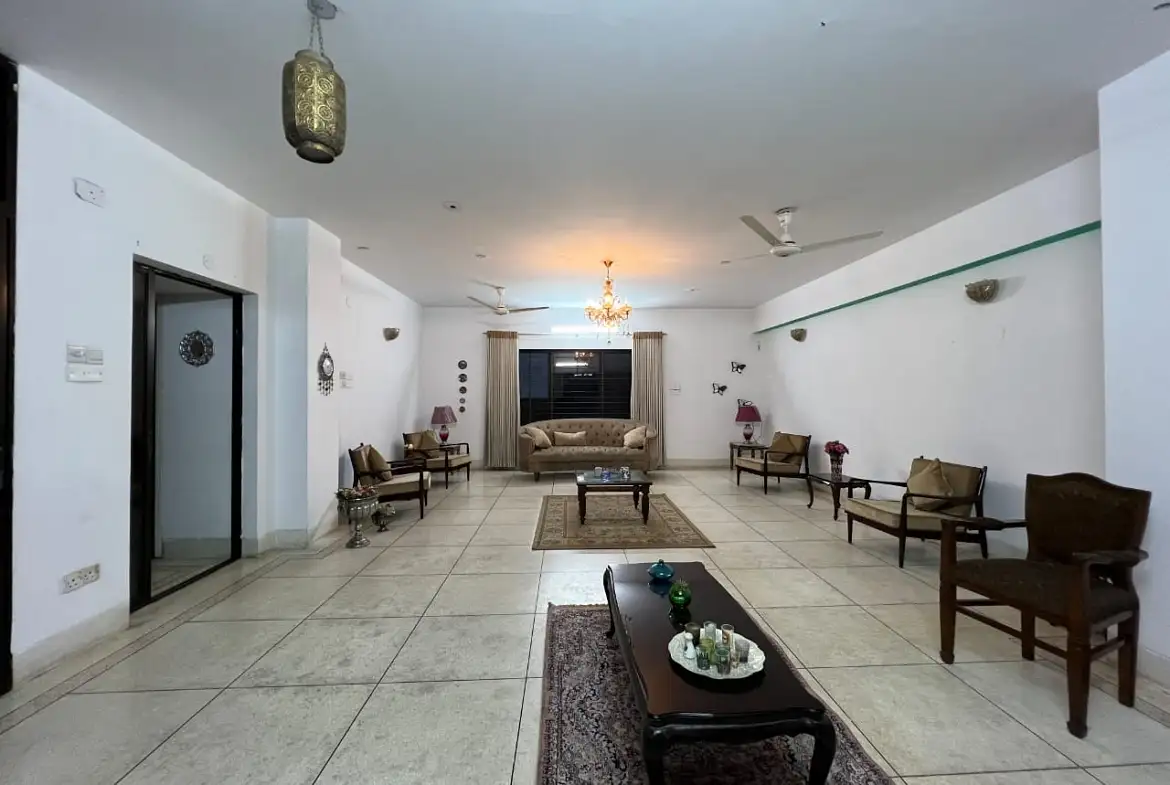 3652 SFT Luxury Apartment for Sale in Banani Thumbnail Image