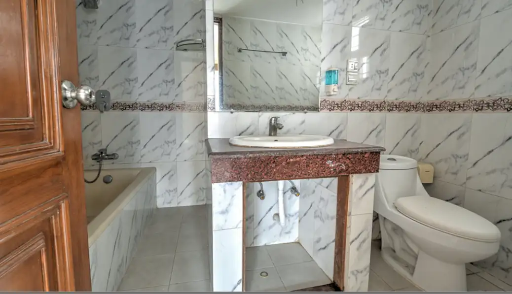 4-Bedroom Luxury Apartment for Rent in Bashundhara Dhaka Image 14