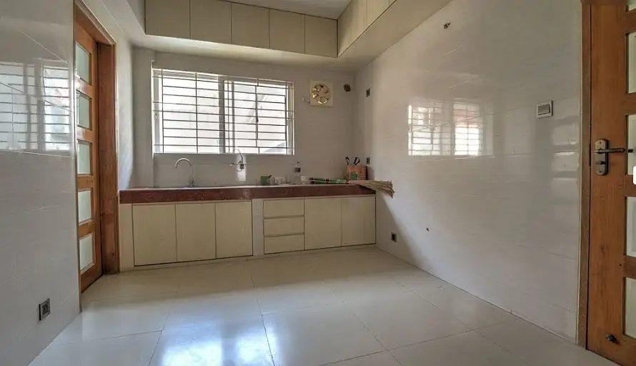 3-Bedroom Luxury Apartment for Rent in Gulshan 1, Dhaka Image 8
